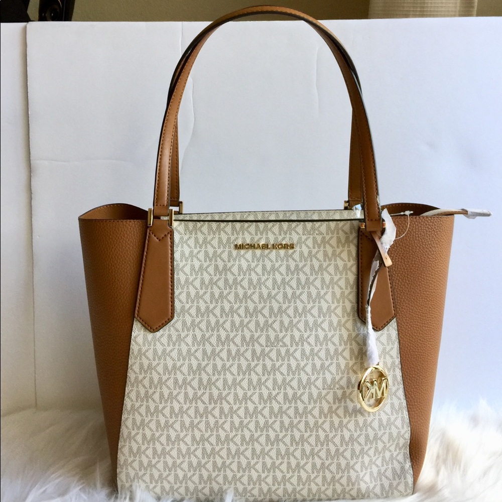 🔥🔥🔥Michael Kors Kimberly Large Bonded Tote